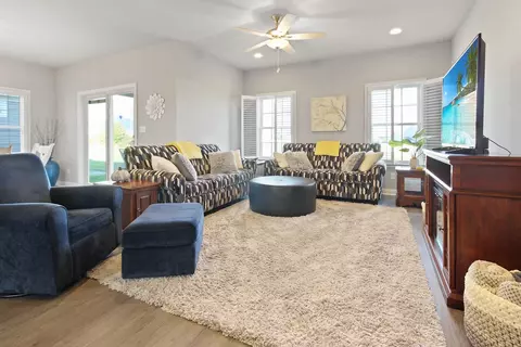 10325 White Sand Ln #B, Dyer, IN 46311 photo 8