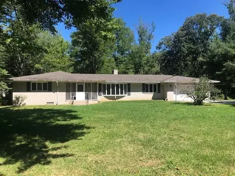 1620 W Oak Hill Rd, Porter, IN 46304 photo 1
