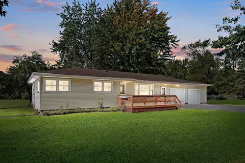 1230 Stanley St, Burns Harbor, IN 46304 photo 1