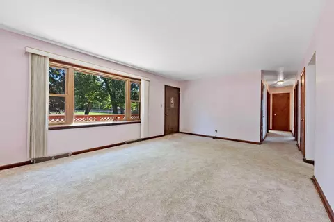 1230 Stanley St, Burns Harbor, IN 46304 photo 4