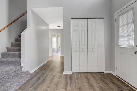 1879 Dalemont Way, Dyer, IN 46311 photo 2