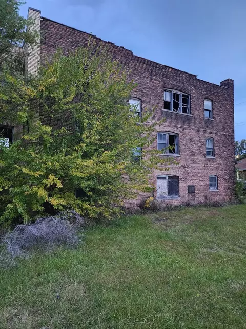 1026 W 11th Ave, Gary, IN 46402 photo 3