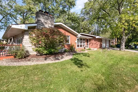 1101 Hokanson Dr, Porter, IN 46304 photo 2