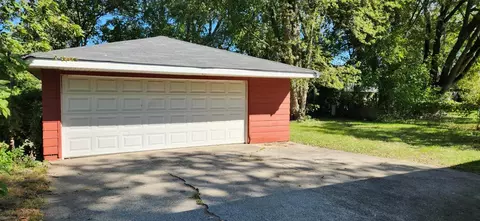 689 Allen St, Gary, IN 46403 photo 2
