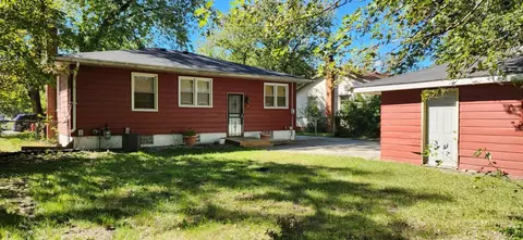 689 Allen St, Gary, IN 46403 photo 3