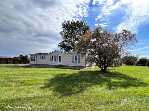 3732 E 300, La Porte, IN 46350 photo 2