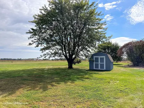 3732 E 300, La Porte, IN 46350 photo 18
