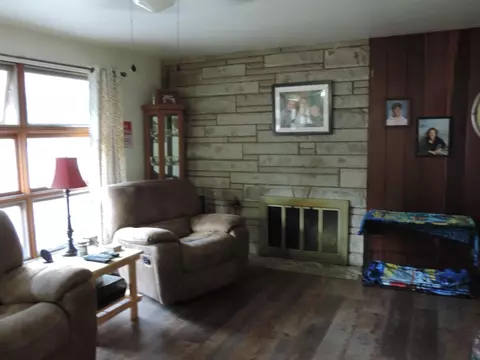 103 Clarke Blvd, Walkerton, IN 46574 photo 8