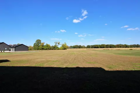6554 Blackthorn Dr, De Motte, IN 46310 photo 40