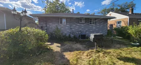 2267 Kentucky St, Gary, IN 46407 photo 2