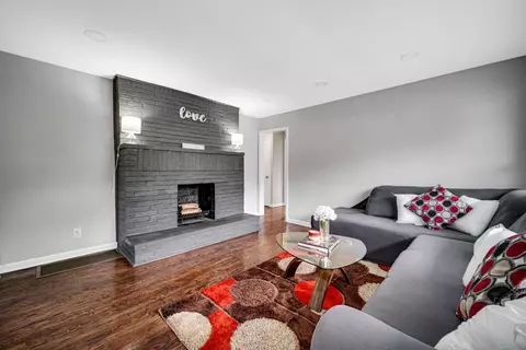 2231 Noble St, Gary, IN 46404 photo 4