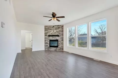 4184 Thornhill Dr, Crown Point, IN 46307 photo 22