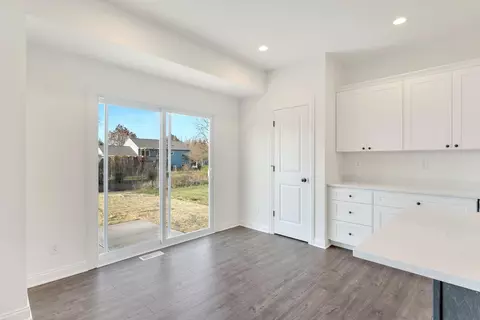 4184 Thornhill Dr, Crown Point, IN 46307 photo 17