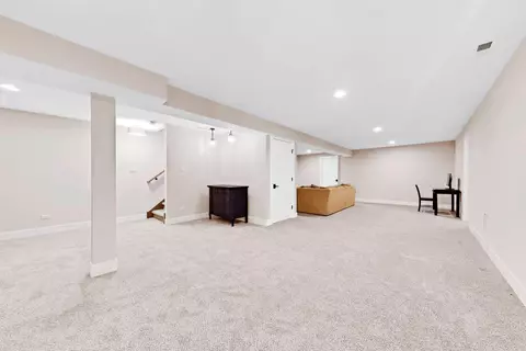 9135 Hickory Pl, Saint John, IN 46373 photo 9