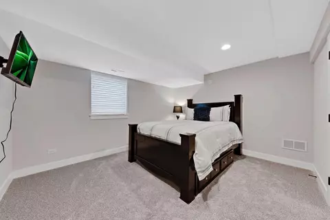 9135 Hickory Pl, Saint John, IN 46373 photo 11
