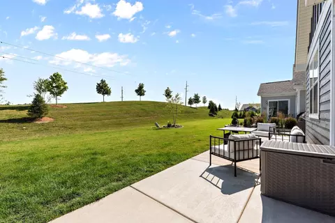 9135 Hickory Pl, Saint John, IN 46373 photo 14