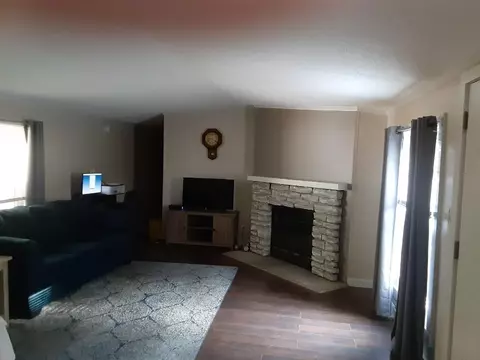 4326 Winesap Ln, Wheatfield, IN 46392 photo 2