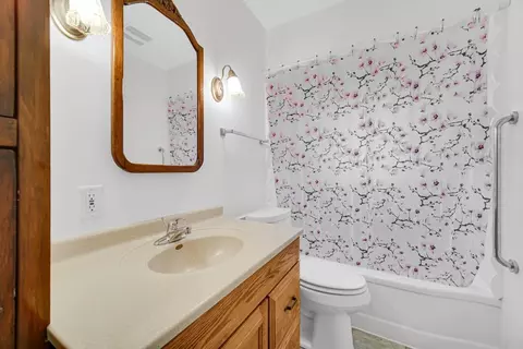 516 N Cline Ave, Griffith, IN 46319 photo 9