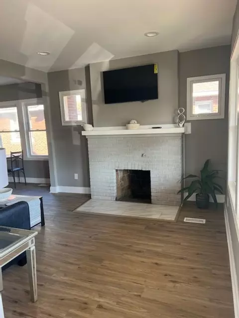 925 Lyons St, Hammond, IN 46320 photo 2