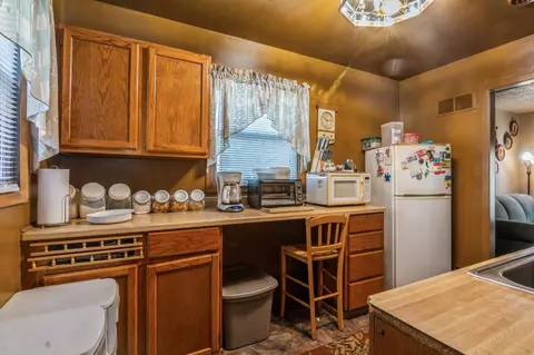 544 N Cline Ave, Griffith, IN 46319 photo 6