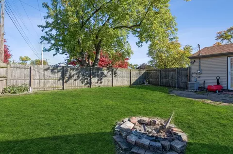 544 N Cline Ave, Griffith, IN 46319 photo 16