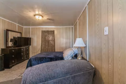 544 N Cline Ave, Griffith, IN 46319 photo 9