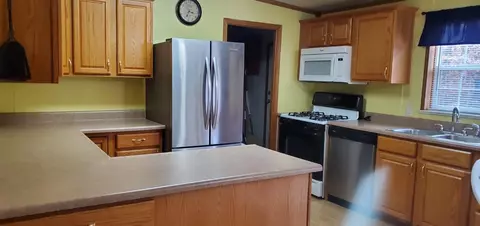 10176 Crane Ct, Wheatfield, IN 46392 photo 14