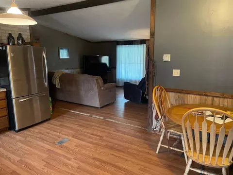 8498 E 200, Grovertown, IN 46531 photo 6