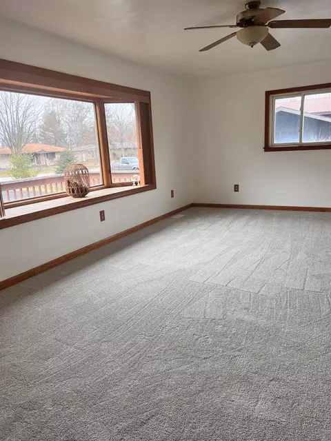 9013 Lee Pl, Crown Point, IN 46307 photo 17