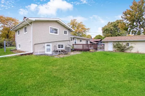 9013 Lee Pl, Crown Point, IN 46307 photo 4