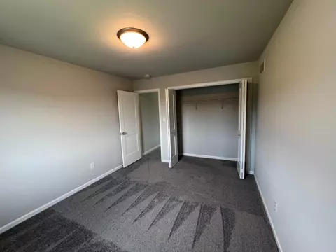 Undisclosed, Hobart, IN 46342 photo 20