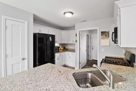 375 S Boo Rd, Burns Harbor, IN 46304 photo 10