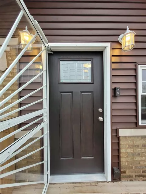 423 Arthur St, Gary, IN 46404 photo 4