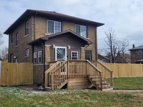 423 Arthur St, Gary, IN 46404 photo 2