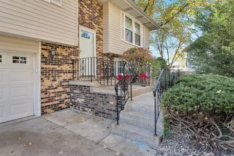 46 Jodi Ct, Dyer, IN 46311 photo 3