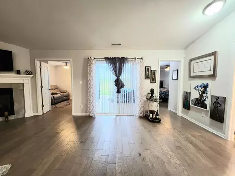 7865 Wright St, Merrillville, IN 46410 photo 3