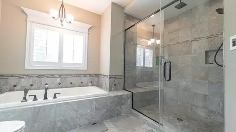 421 W Sandhurst Dr, Valparaiso, IN 46385 photo 24