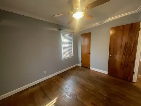 581 Chase St, Gary, IN 46404 photo 2