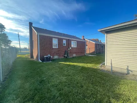 581 Chase St, Gary, IN 46404 photo 6