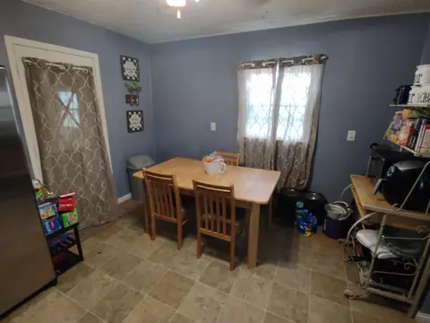 602 S Prettyman St, Knox, IN 46534 photo 3