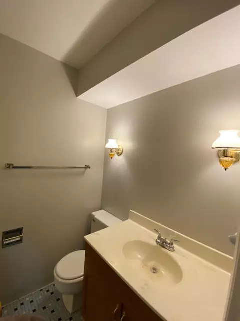 8155 Juniper Ave, Gary, IN 46403 photo 17