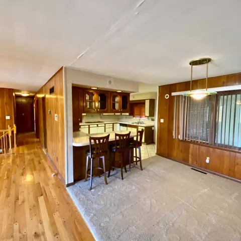 8155 Juniper Ave, Gary, IN 46403 photo 3