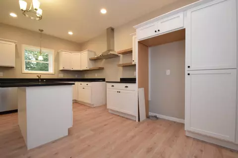 3674 S Nancy Ln, La Porte, IN 46350 photo 5
