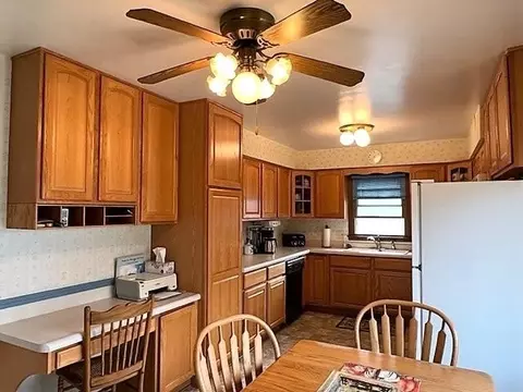 924 Northgate Dr, Dyer, IN 46311 photo 6