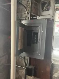 657 Buchanan St, Gary, IN 46402 photo 7