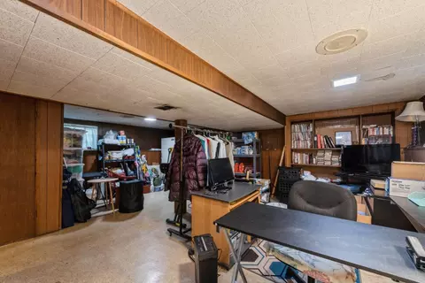 824 Rhode Island St, Gary, IN 46402 photo 9