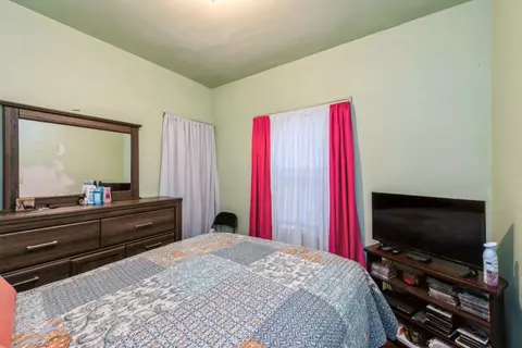 824 Rhode Island St, Gary, IN 46402 photo 5