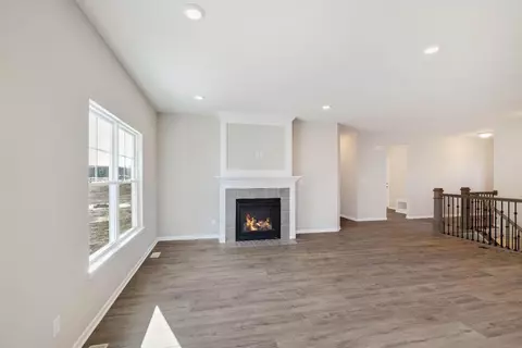 535 Lily Ct, Valparaiso, IN 46385 photo 14