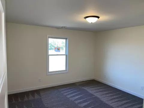 11733 Fox Trl, Wheatfield, IN 46392 photo 11