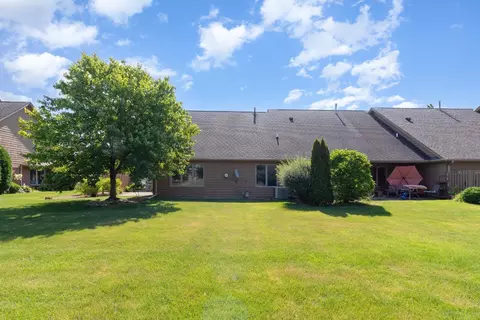902 Cornwallis Ln, Munster, IN 46321 photo 2